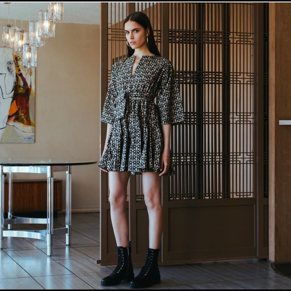 RHODE RYAN DRESS IN MOTIF PRINT